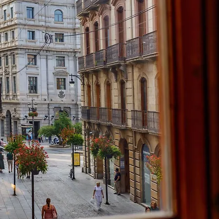 Aile - Hostatel Granada