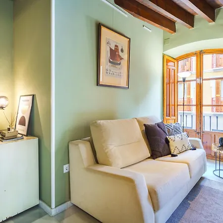 Aile - Hostatel Apartment *