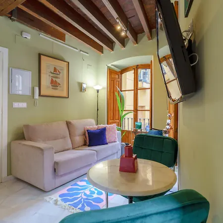 Aile - Hostatel Apartment